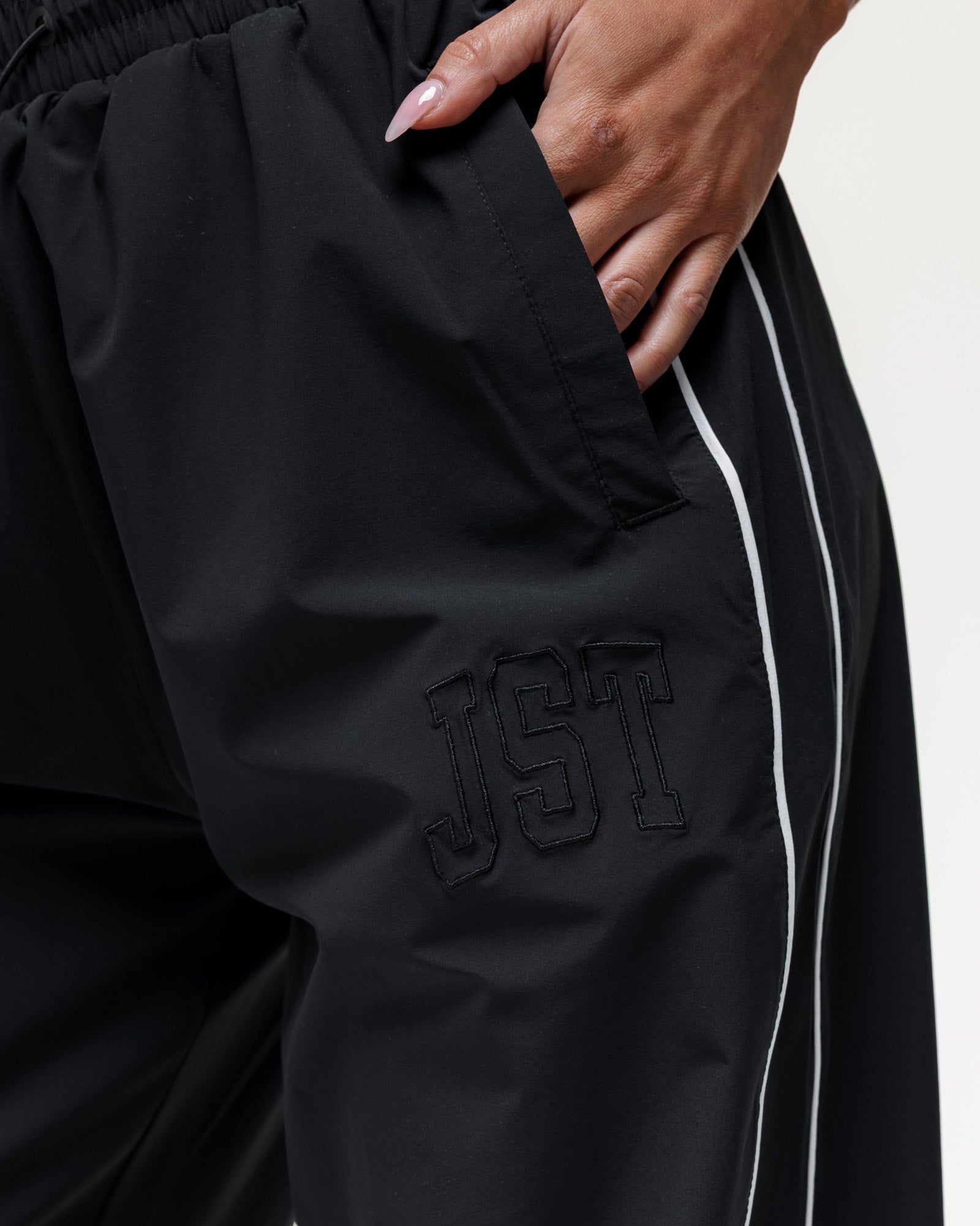 Courtside Track Pants - Black/White