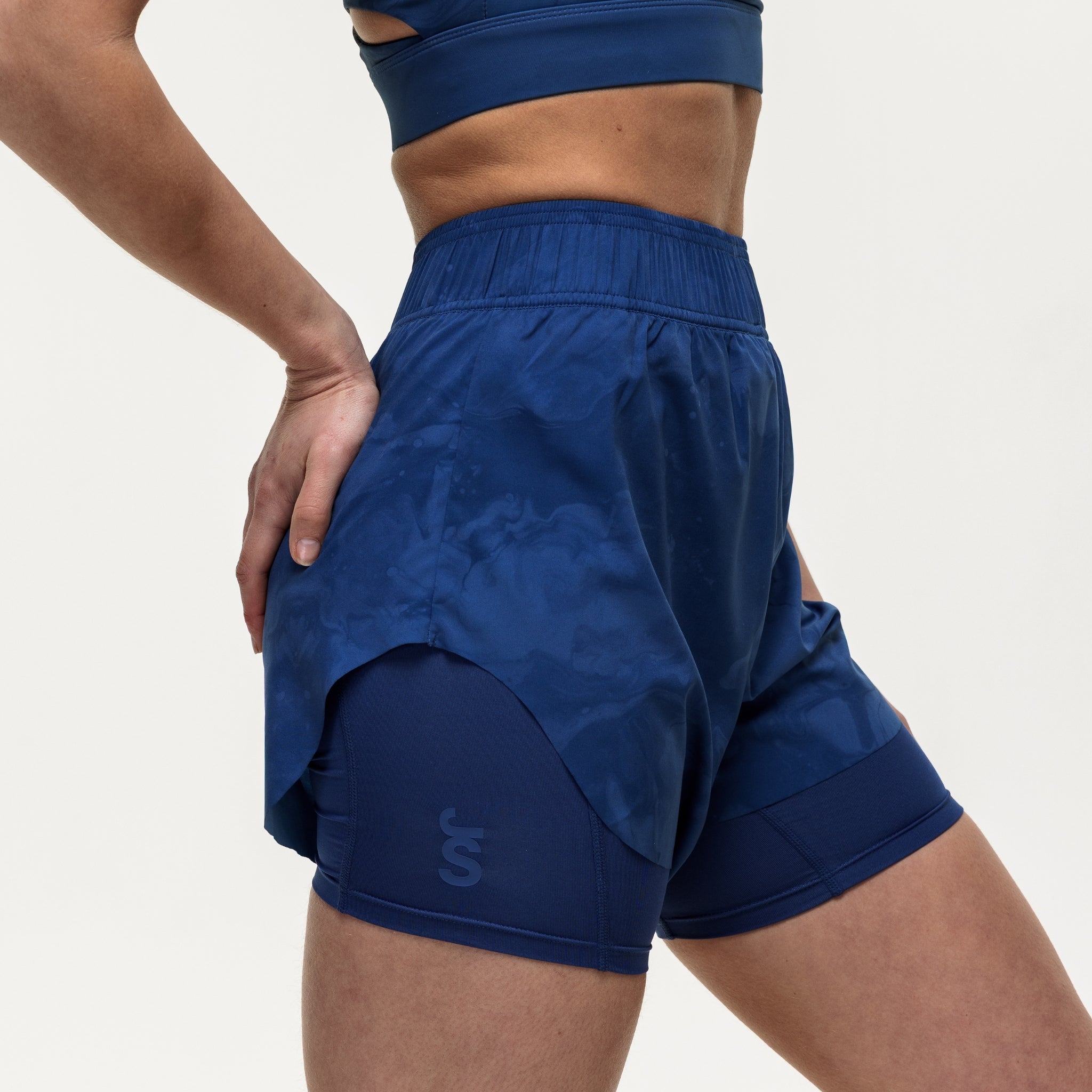 Run The Distance 2-in-1 Shorts - Indigo Marble