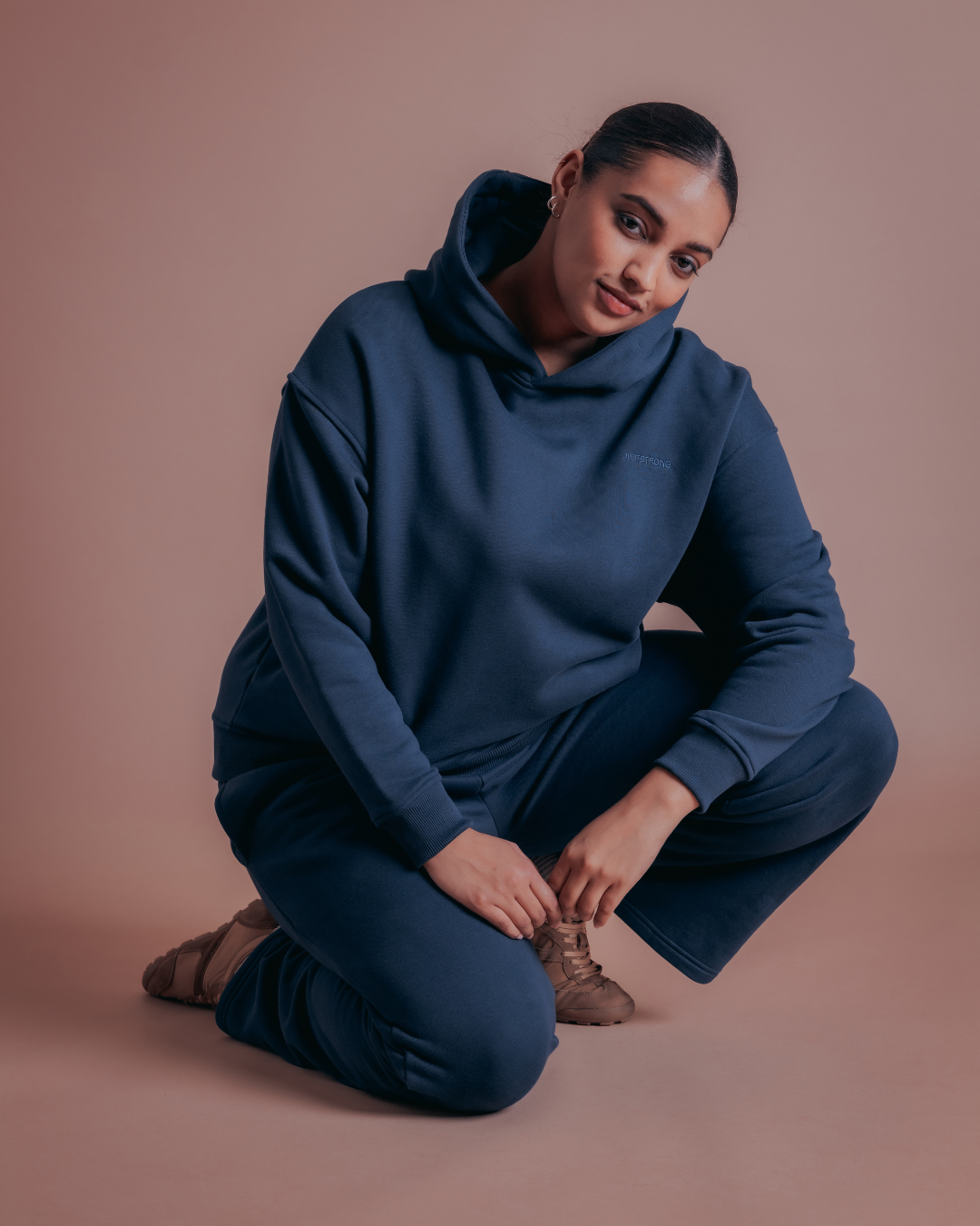 The Classic Hoodie - Navy