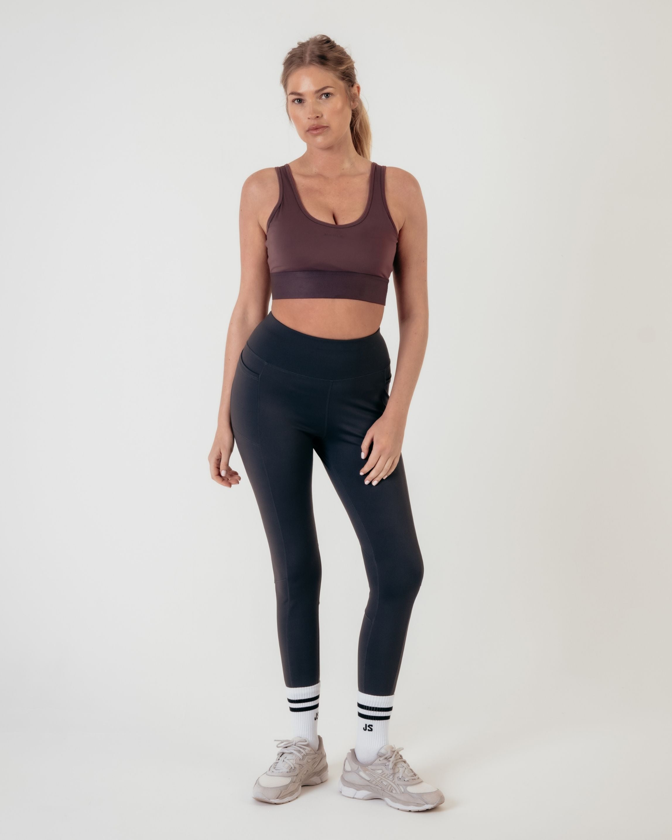 Airflow Medium Support Bra - Burgundy